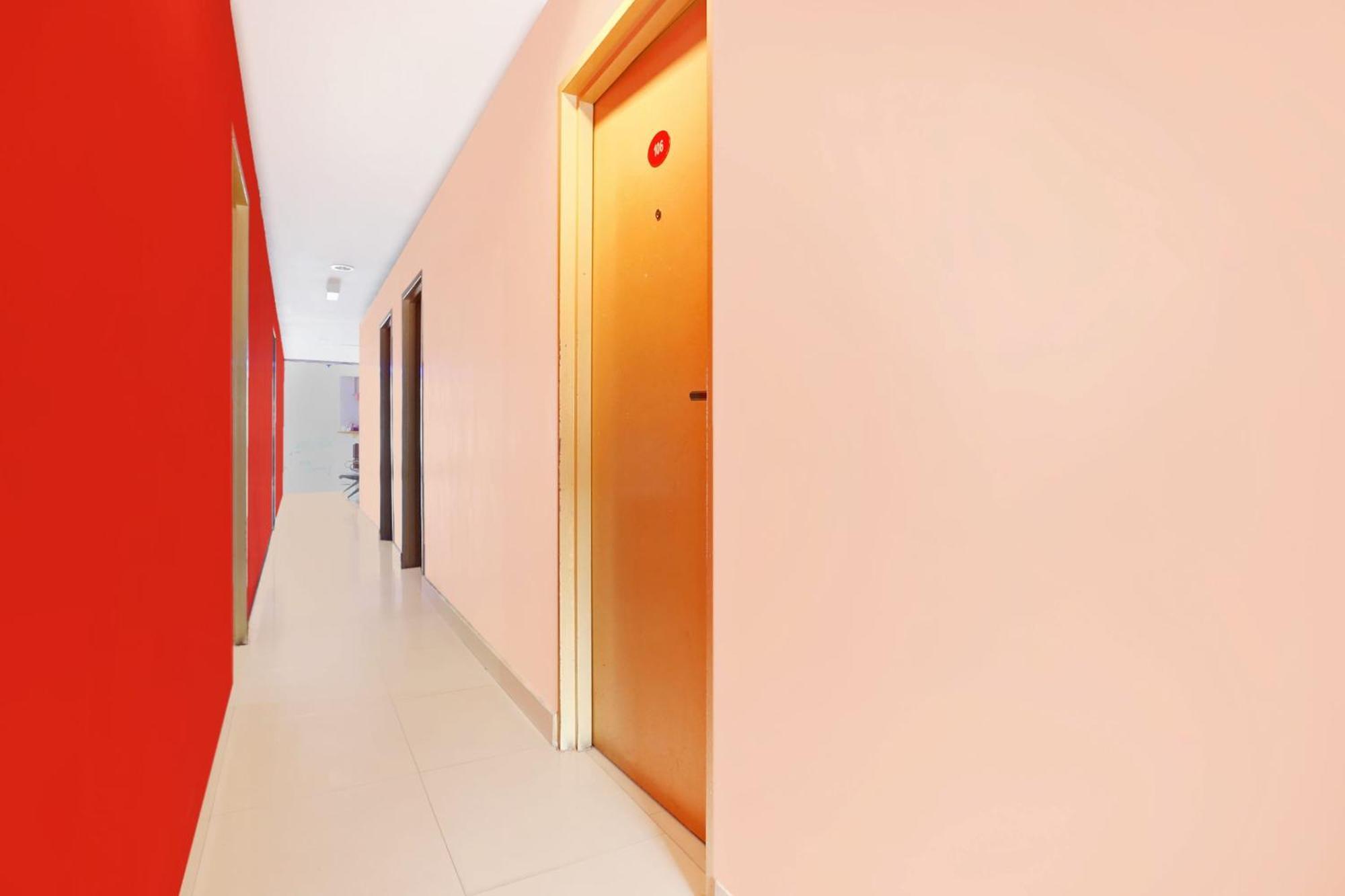 Oyo 89654 My New Home Hotel Gua Musang Εξωτερικό φωτογραφία
